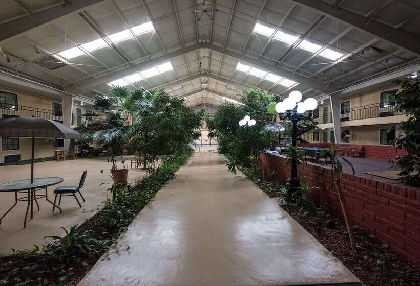 فندق Econo Lodge Elk City