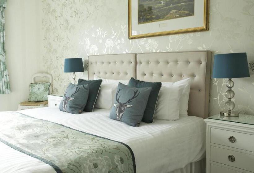 Отель Exmoor White Horse Inn