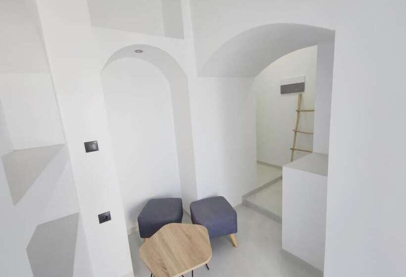 Отель Fira Cave Suites