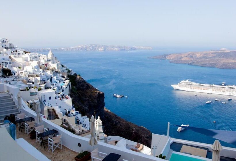 Отель Fira Cave Suites