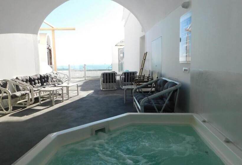 Отель Fira Cave Suites