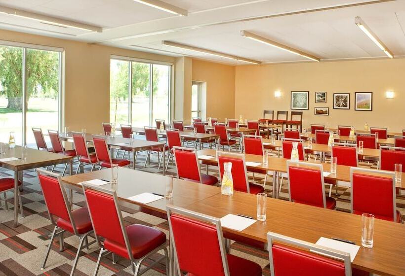 هتل Four Points By Sheraton At Phoenix Mesa Gateway Airport