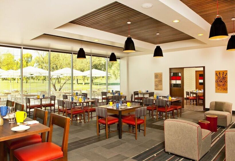 בית מלון כפרי Four Points By Sheraton At Phoenix Mesa Gateway Airport