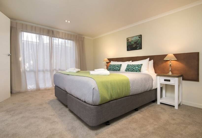 בית מלון כפרי Furneaux Lodge