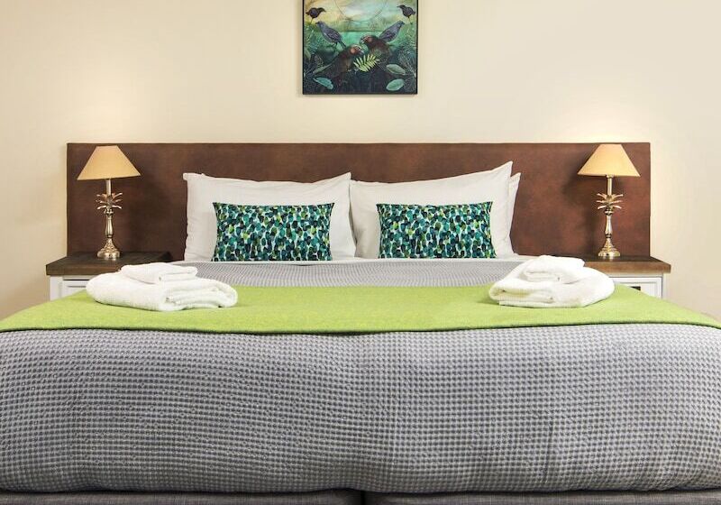 בית מלון כפרי Furneaux Lodge