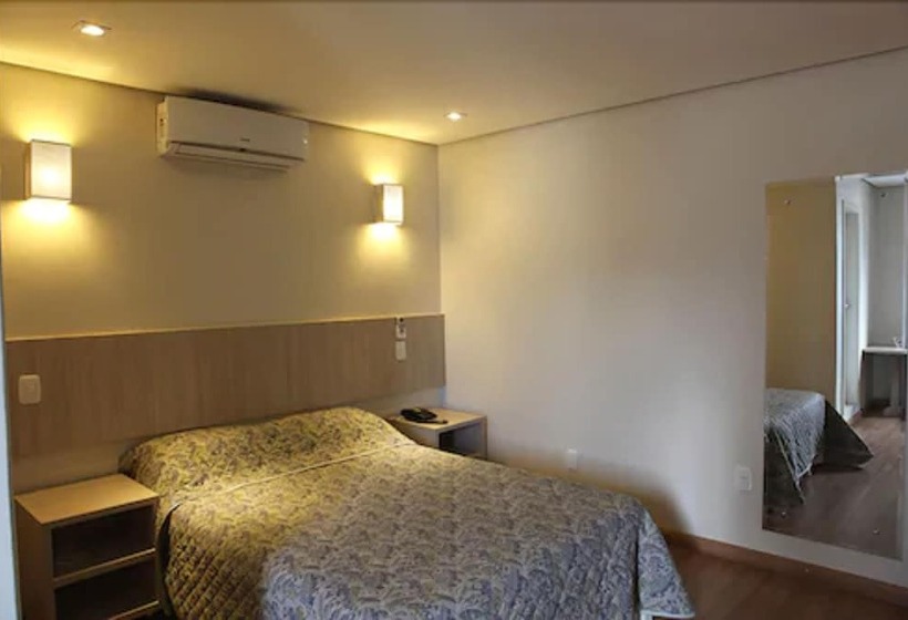 Golden Hotel O Mais Central Pet Friendly