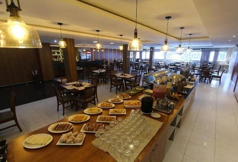 ホテル Golden Ville