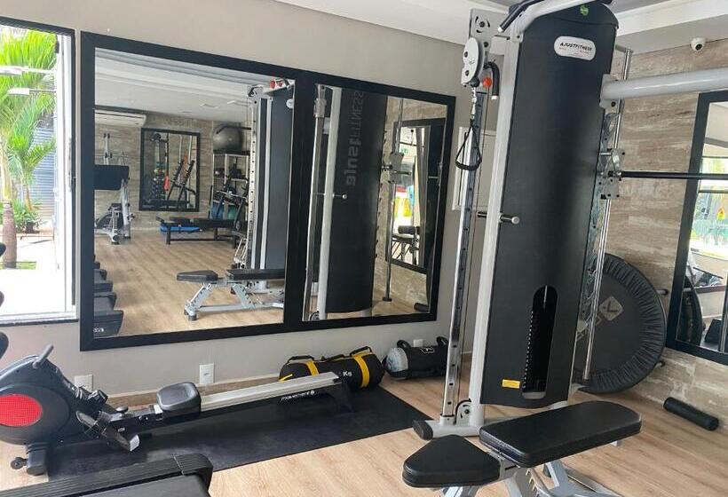 ホテル Golden Ville