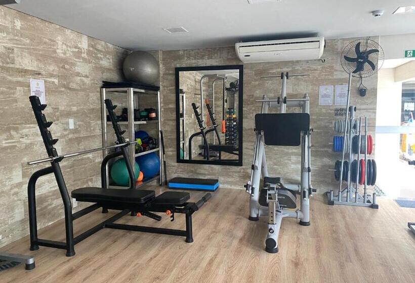 ホテル Golden Ville