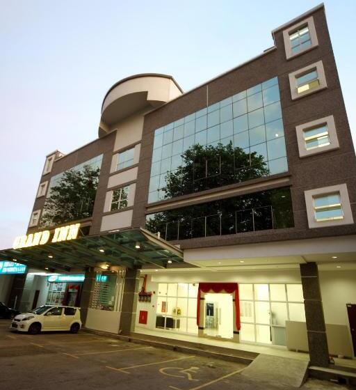 בית מלון כפרי Grand Inn