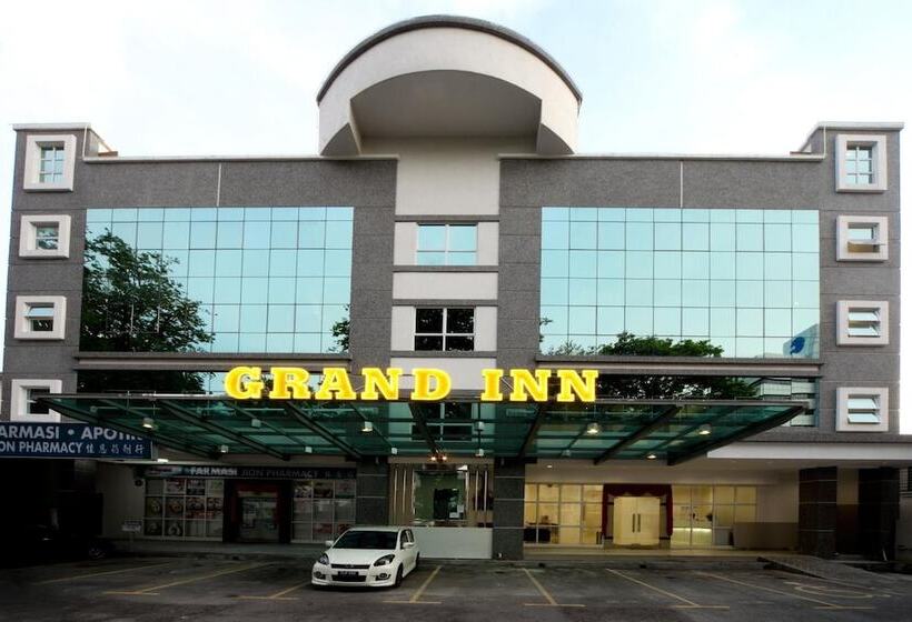 בית מלון כפרי Grand Inn