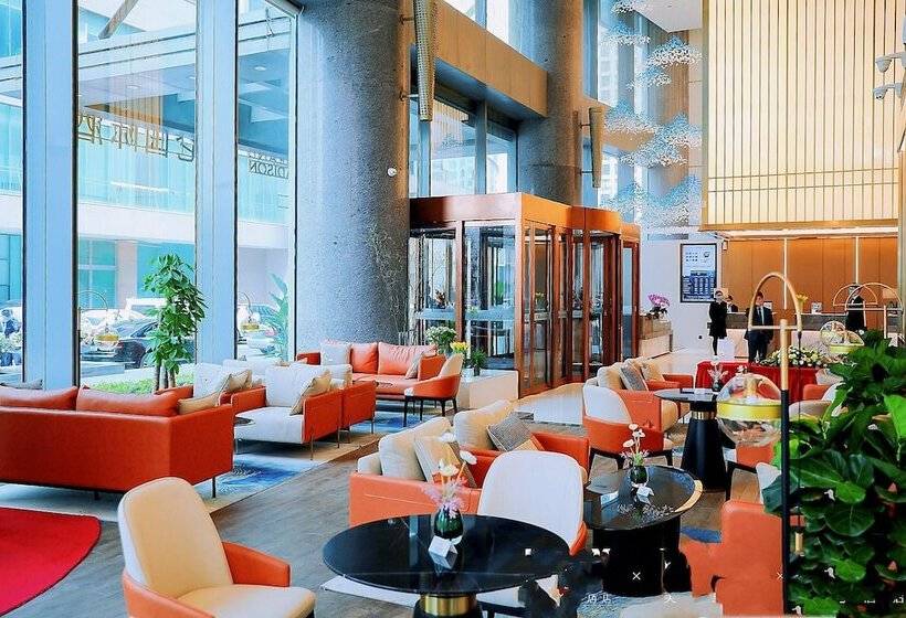 בית מלון כפרי Grand Madison Qingdao Harbourview Central（former Qingdao Farglory ）