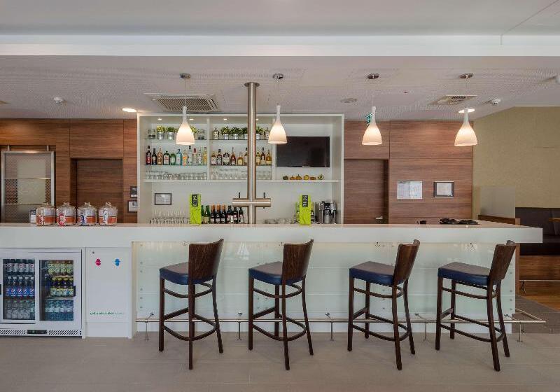 호텔 Hampton By Hilton Frankfurt City Centre