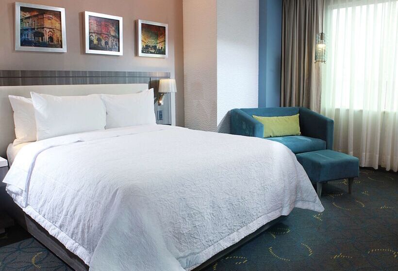 هتل Hampton Inn & Suites By Hilton Aguascalientes Airport