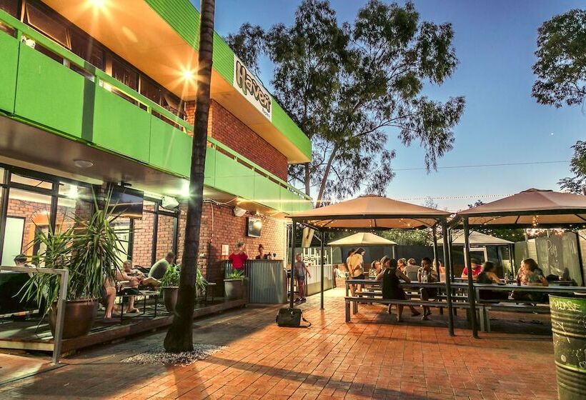 هتل Haven Backpacker Resort