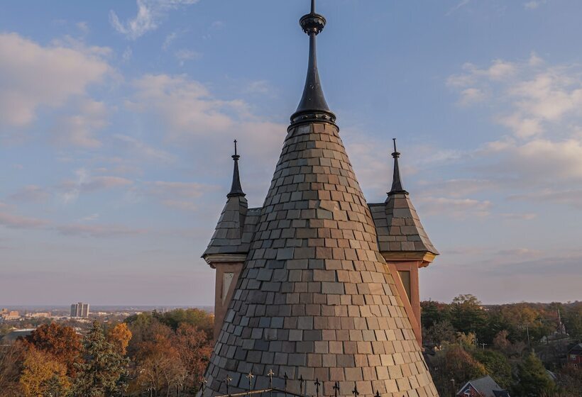 ホテル Henderson Castle Inn