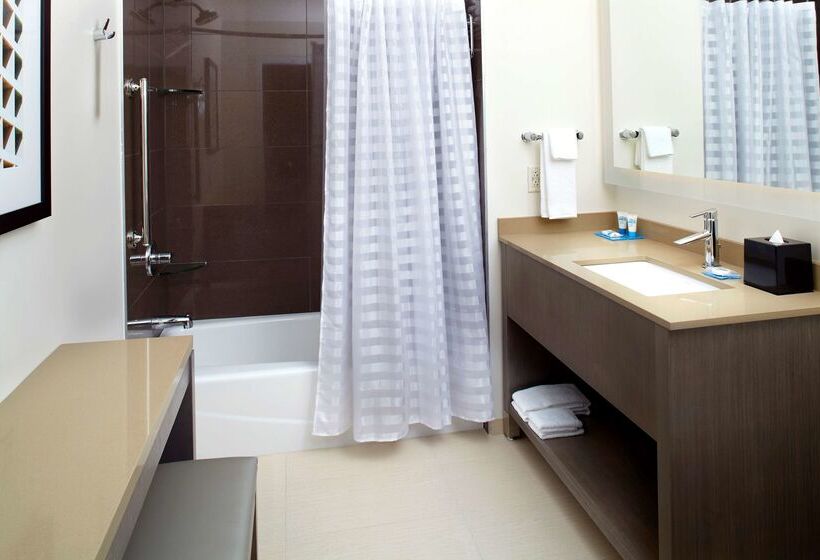 Отель Hyatt House Pittsburgh Bloomfield Shadyside