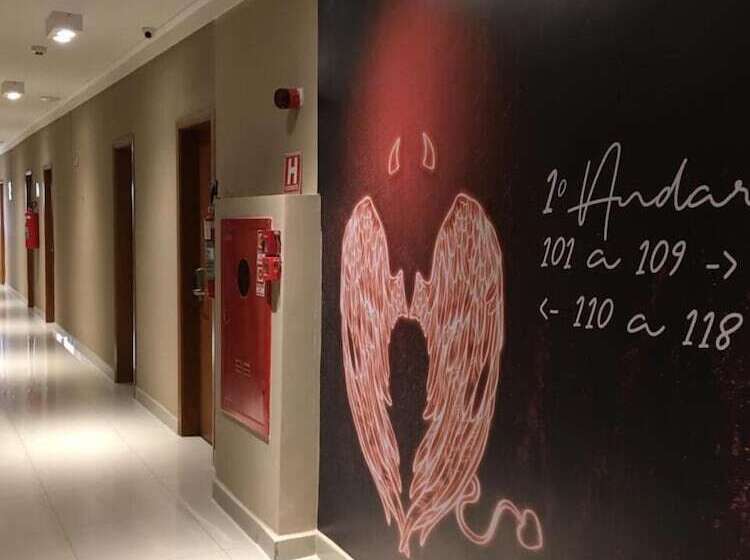 ホテル Golden Tower Express Franca By Fênix Hotéis