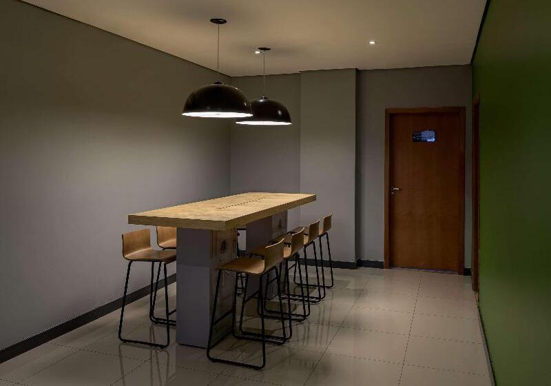 Отель Euro Suite São Jose Do Rio Preto By Nacional Inn