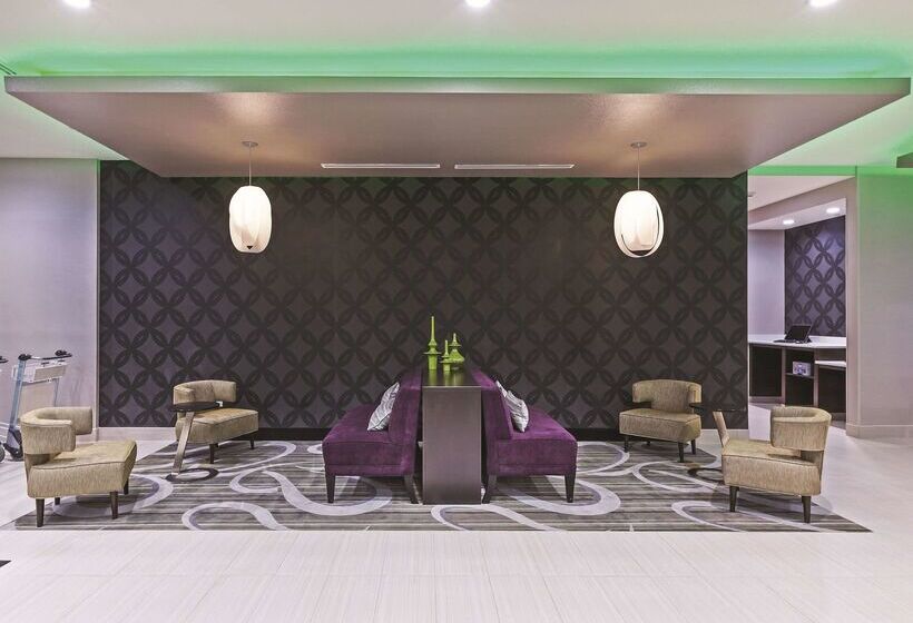 فندق La Quinta Inn & Suites By Wyndham College Station South