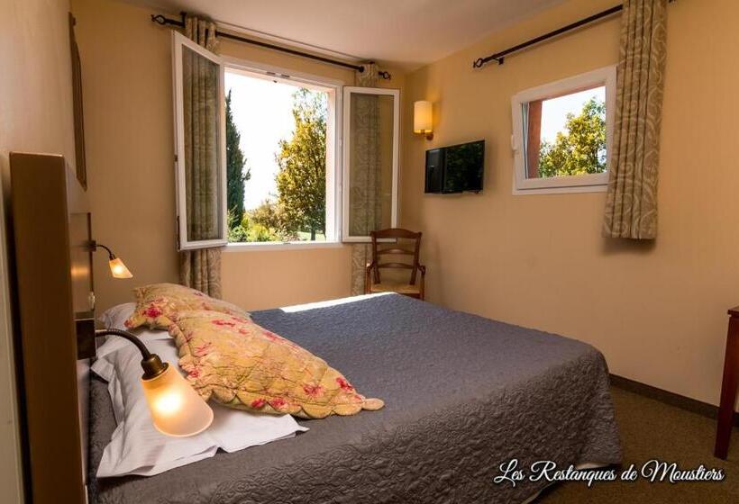 Отель Les Restanques De Moustiers