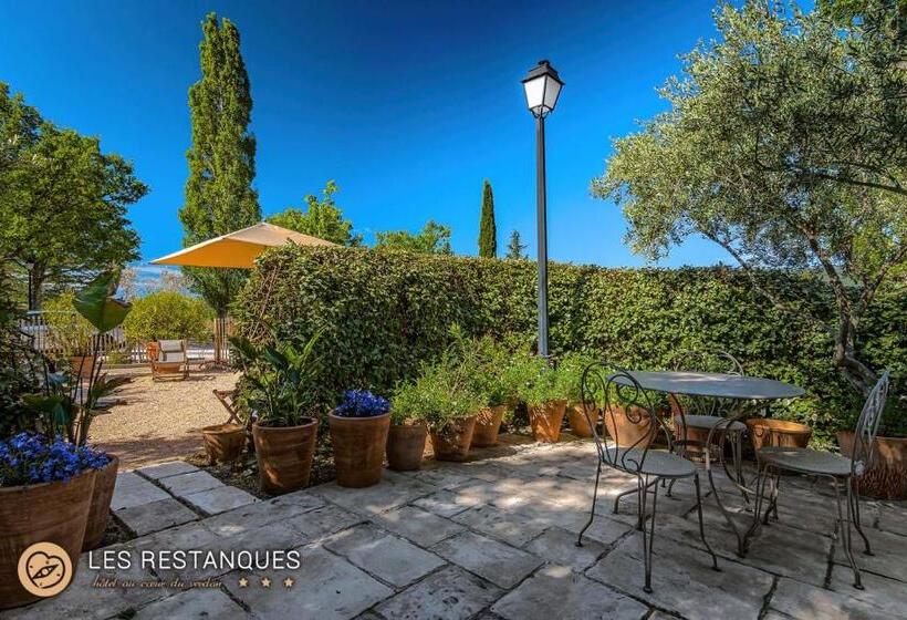 Отель Les Restanques De Moustiers