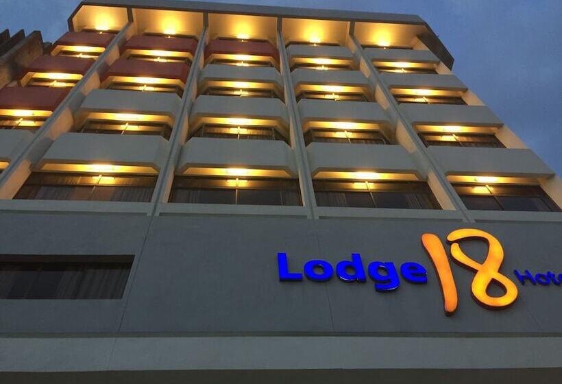 בית מלון כפרי Lodge 18