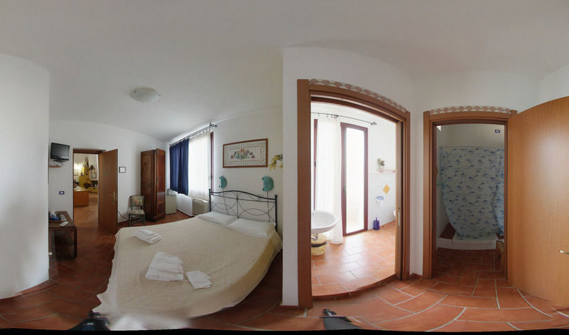 Отель Lu Palau De Antoni