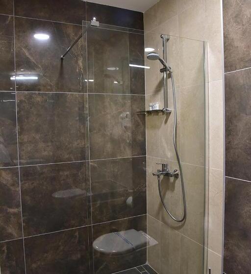 هتل Makpetrol Struga