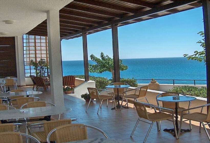 בית מלון כפרי Marou