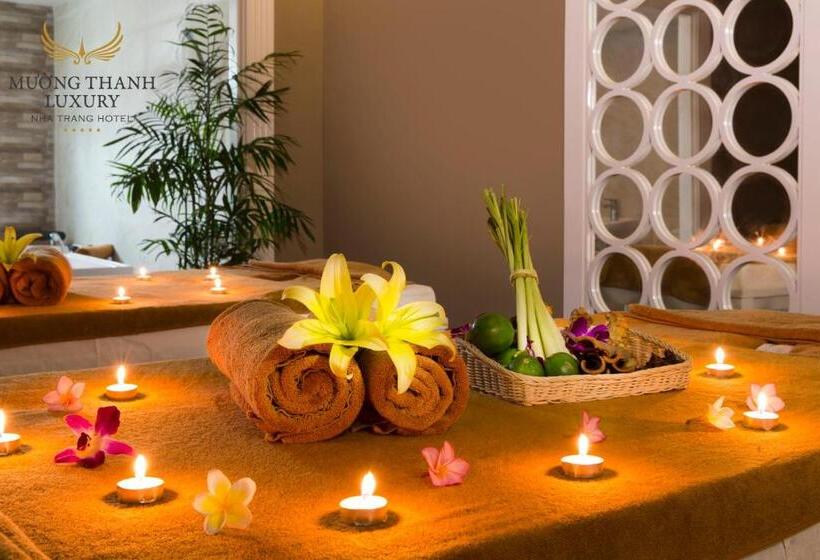 酒店 Muong Thanh Luxury Nha Trang