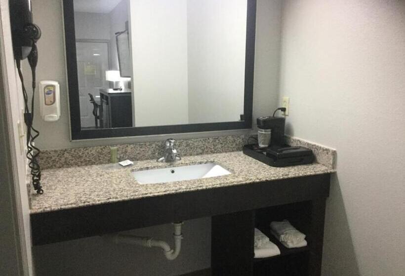 호텔 Muskogee Inn And Suites