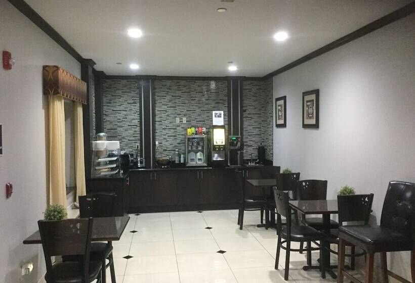 호텔 Muskogee Inn And Suites