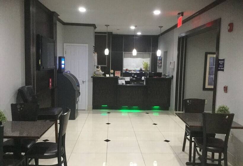 호텔 Muskogee Inn And Suites