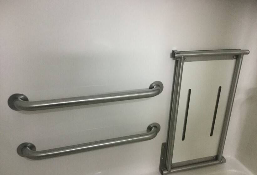 호텔 Muskogee Inn And Suites