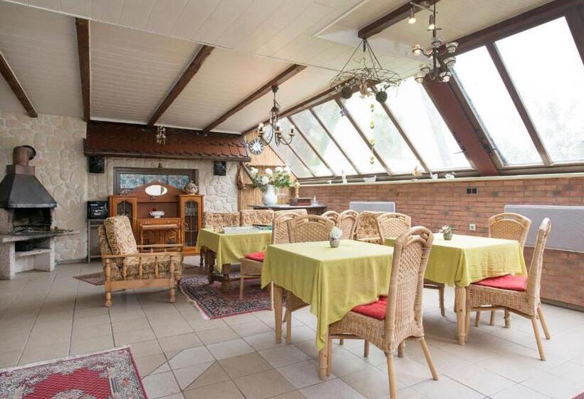 ホテル Pension Deichgraf