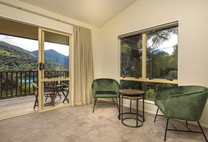 בית מלון כפרי Punga Cove Resort