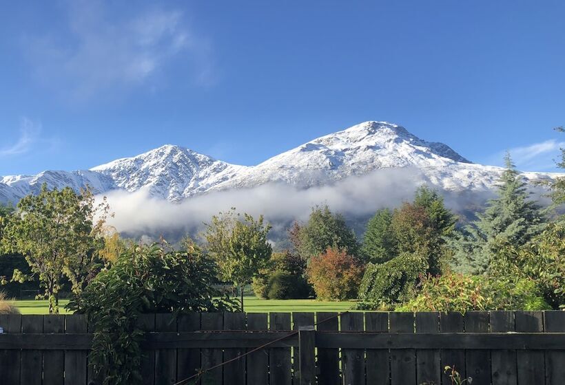 בית מלון כפרי Queenstown Country Lodge