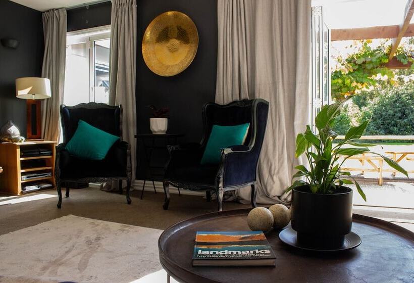 בית מלון כפרי Queenstown Country Lodge