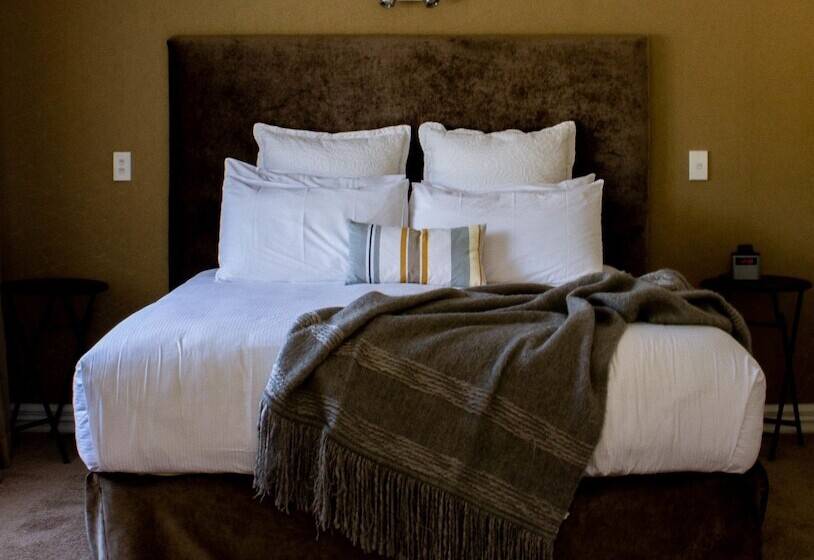 בית מלון כפרי Queenstown Country Lodge