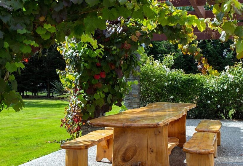 בית מלון כפרי Queenstown Country Lodge