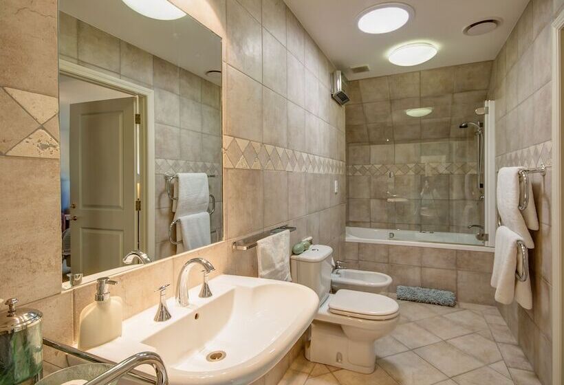 בית מלון כפרי Queenstown Country Lodge