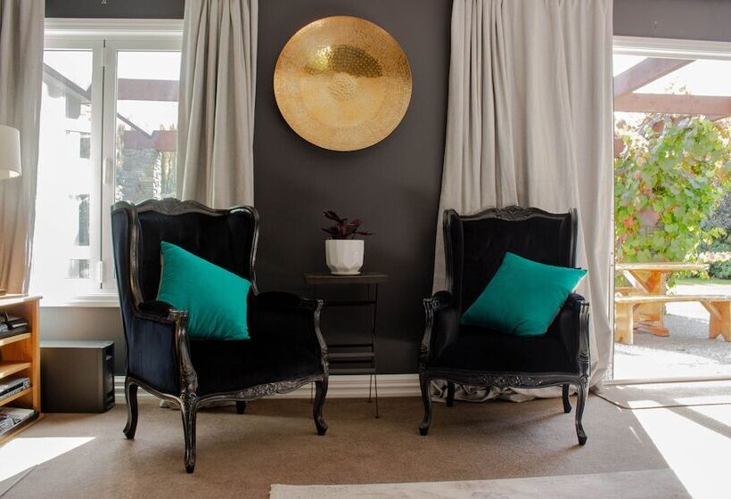 בית מלון כפרי Queenstown Country Lodge