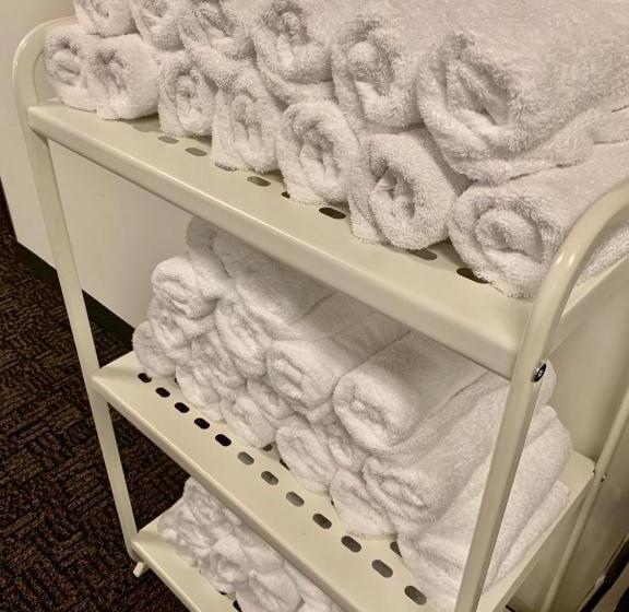 בית מלון כפרי Corporate Living Accommodation Abbotsford