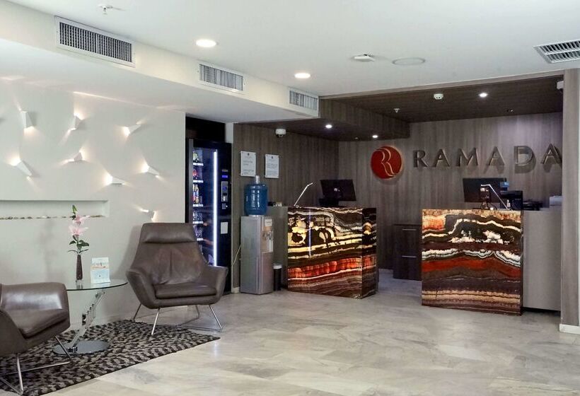 בית מלון כפרי Ramada By Wyndham Panama Via Argentina