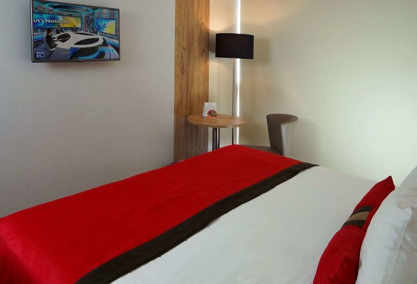 בית מלון כפרי Ramada By Wyndham Panama Via Argentina