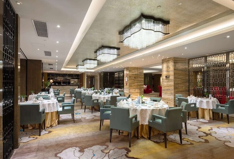 فندق Ramada Plaza Liuzhou Liudong