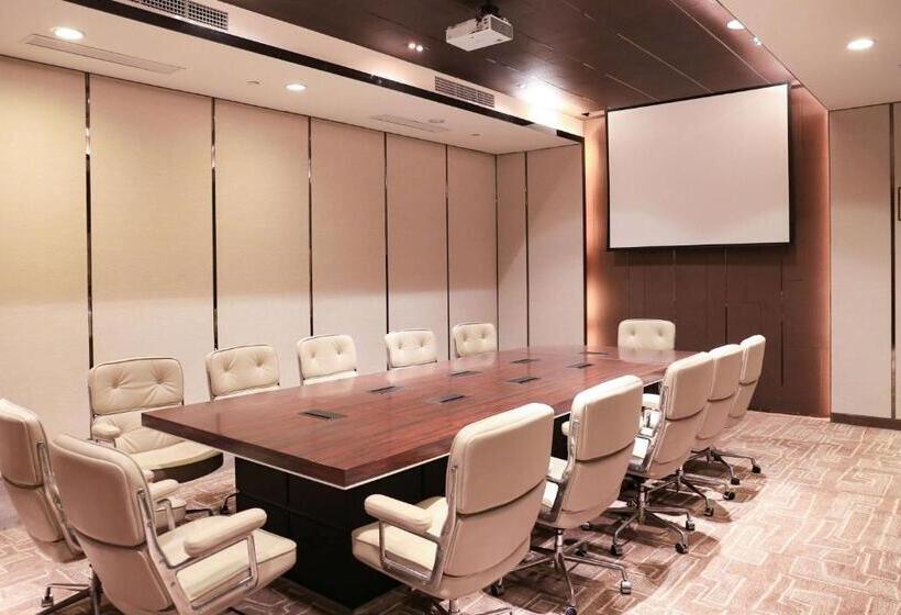 فندق Ramada Plaza Liuzhou Liudong