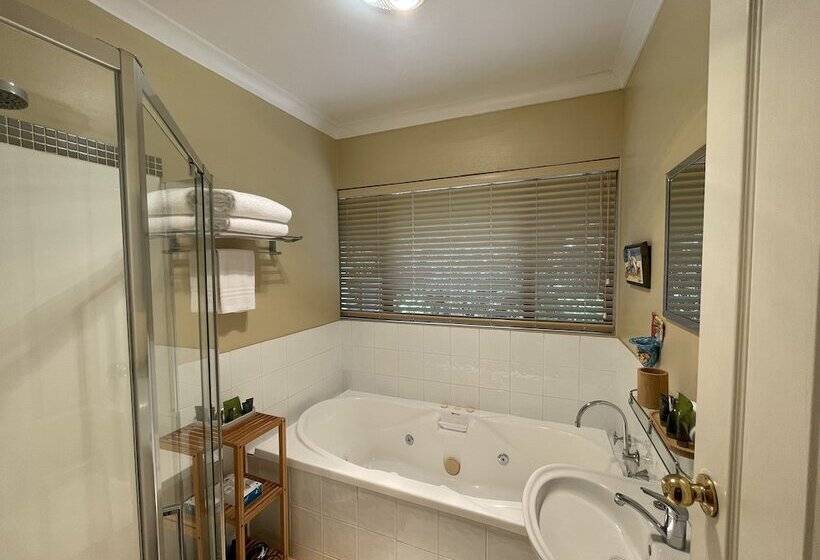 فندق Rosewood Guesthouse