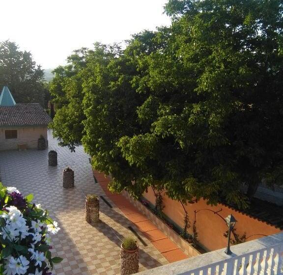 هتل روستایی La Valle Dell Aquila